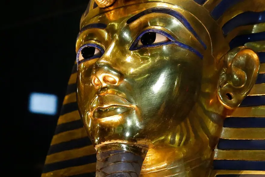 KRAL II. TUTMOSİS'E AİT KRAL II. TUTMOSİS'E AİT