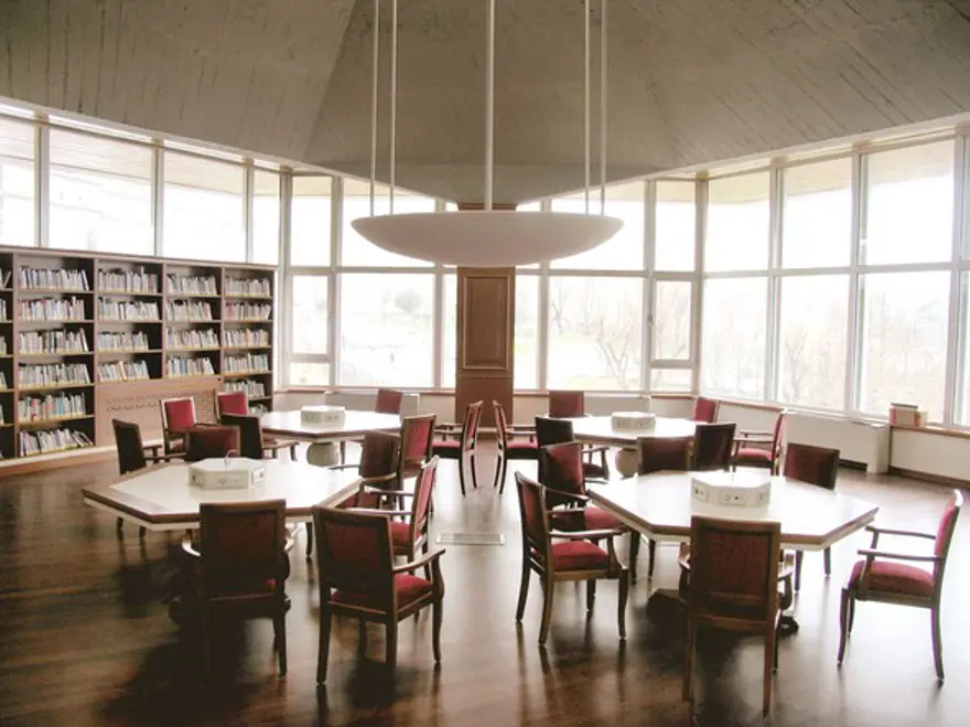 ATATÜRK KİTAPLIĞI / İSTANBUL 