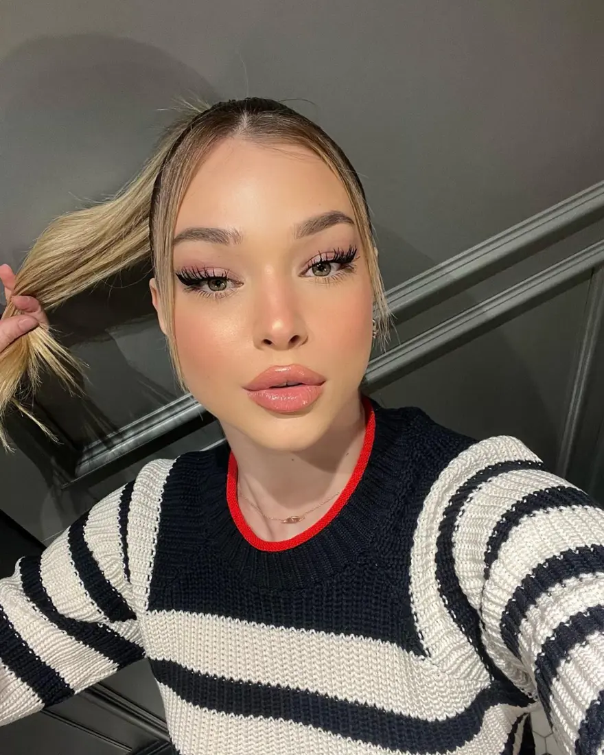 Miss Universe Türkiye birincisi Ayliz Duman çocukluk fotoğraflarını paylaştı 11 Miss Universe Türkiye birincisi Ayliz Duman çocukluk fotoğraflarını paylaştı 11