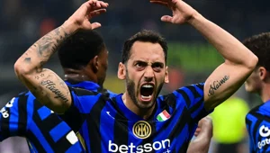 Hakan Çalhanoğlu'ndan harika gol Hakan Çalhanoğlu'ndan harika gol