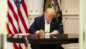 Trump: Afganistan'daki askerlerimiz Noel'e kadar evlerinde olmalı