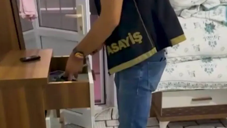 "CEBİME 5 BİN LİRA KOYDU" 3