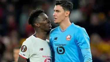 Berke Özer yine penaltı kurtardı ancak Lille'e yetmedi: 7 gollü çılgın maçta kazanan PAOK!