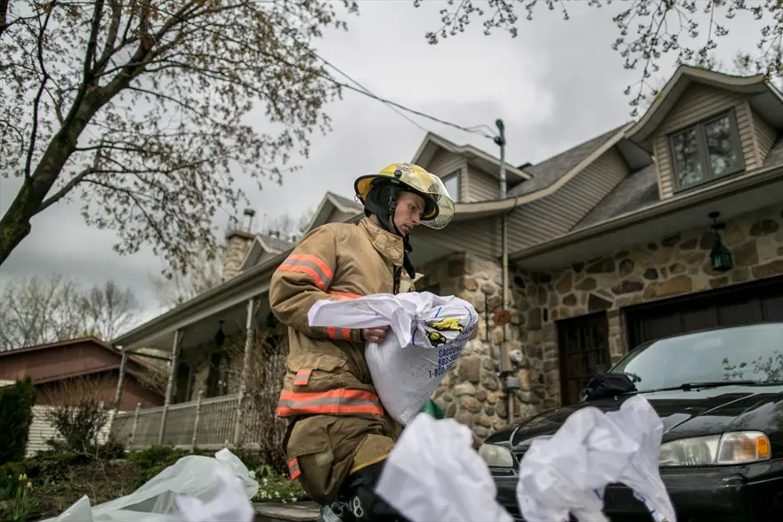 Kanada'da sel felaketi 6 Kanada'da sel felaketi 6