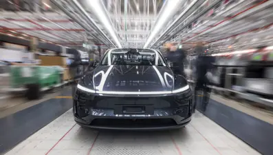 Tesla açıkladı... 100 binincisi üretildi