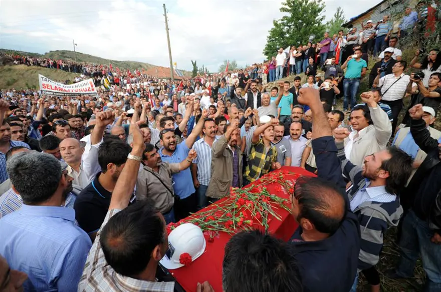 Ethem Sarısülük toprağa verildi 3