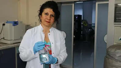 Türk hekim ağız sağlığı için "borlu gargara" üretti