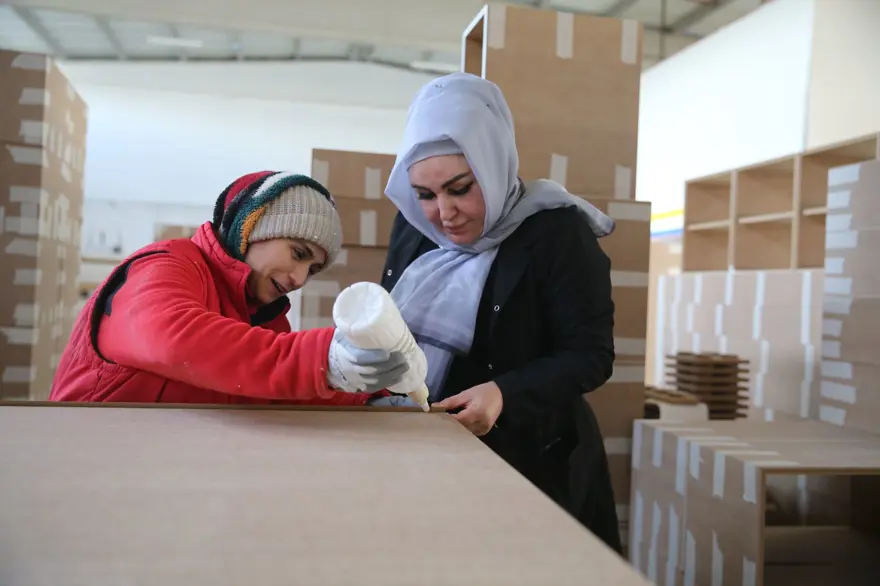 Kanseri yendi, fabrika kurdu: 3 çocuk annesi 100 kişiye istihdam sağlıyor 4