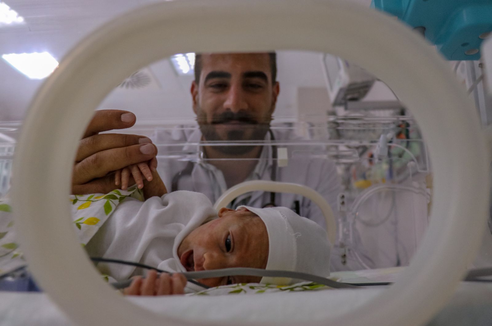 Prematüre doğduğu hastaneye doktor oldu