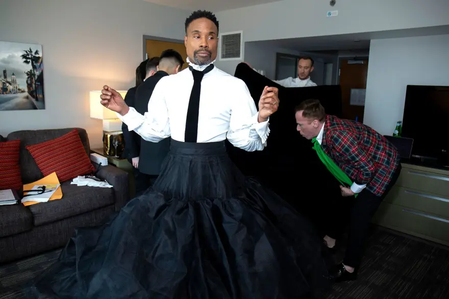 91. Oscar Ödülleri (Oscar 2019) kırmızı halısında elbise-smokin (Billy Porter'ın Cindrella smokini) 2