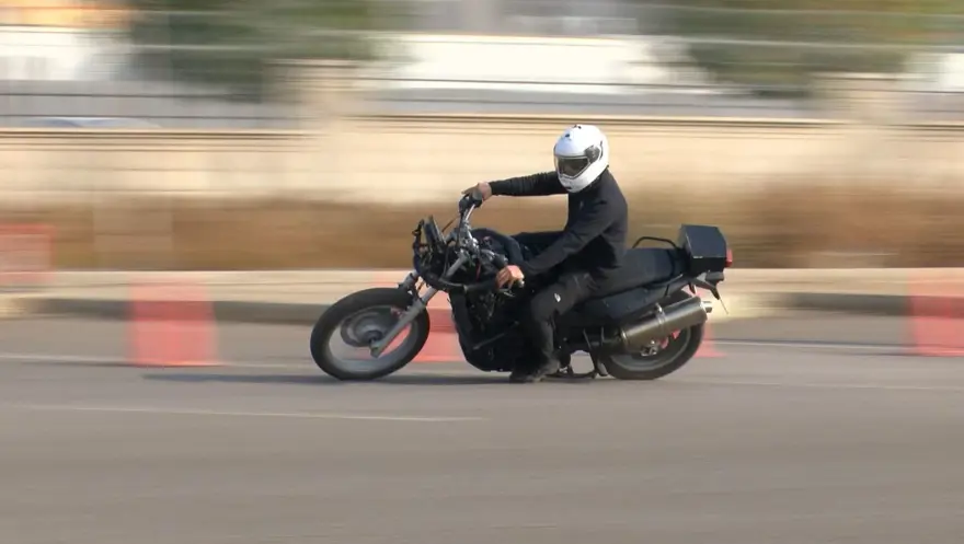 Yunusların zorlu eğitimi 