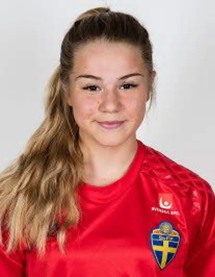 İsveç, Müslüman olan kadın futbolcuyu konuşuyor 3