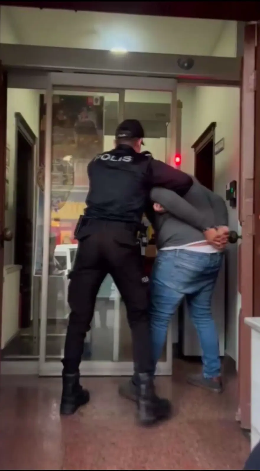 ÇOK SAYIDA SUÇ KAYDI VAR 3