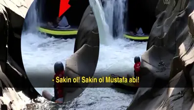 Kanoda can pazarı (Şelalenin altında girdaba yakalandı)