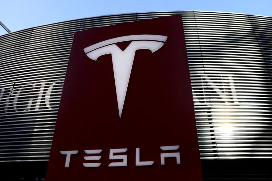 Elon Musk 5,7 milyar dolarlık Tesla hissesini bağışladı 7