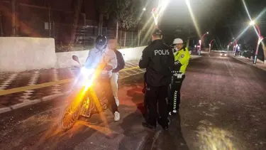 Manisa'da huzur operasyonu: Yedi firari yakalandı