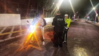 Manisa'da huzur operasyonu: Yedi firari yakalandı