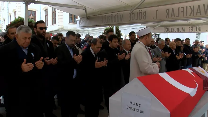 Ateş Ünal Erzen son yolculuğuna uğurlandı 2