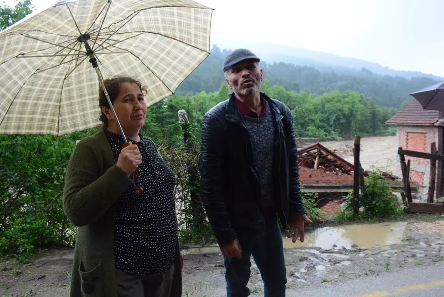 İl il sel bilançosu: Köprüler yıkıldı, evler sular altında kaldı 26