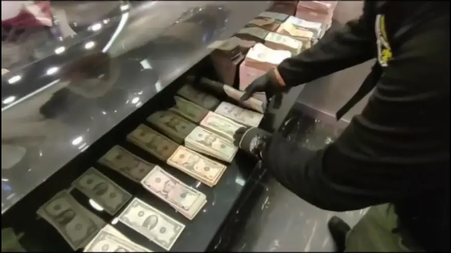 ÖRGÜTÜN KARA PARA AKLAMA YÖNTEMLERİ 5 ÖRGÜTÜN KARA PARA AKLAMA YÖNTEMLERİ 5