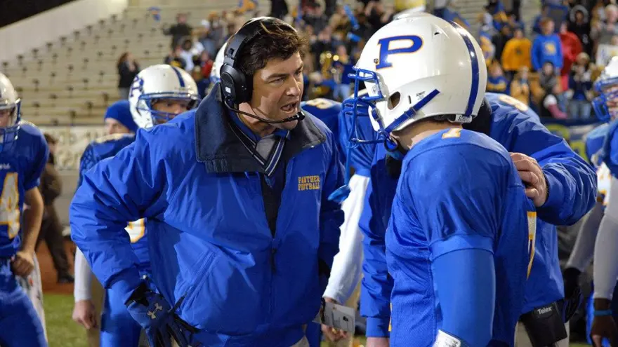 18.Friday Night Lights (2006-2011) 33