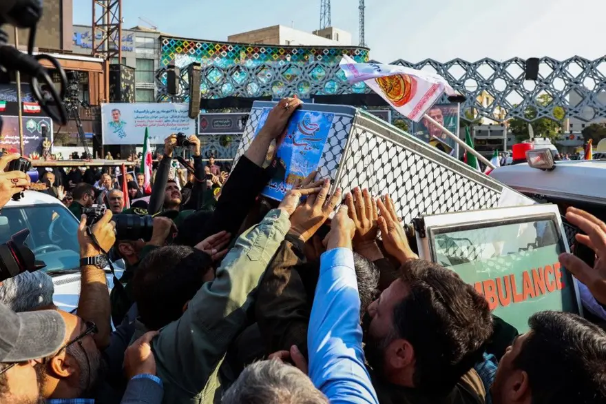 İranlı kayıp komutan ortaya çıktı! İsmail Kaani gözyaşlarını tutamadı 2 İranlı kayıp komutan ortaya çıktı! İsmail Kaani gözyaşlarını tutamadı 2