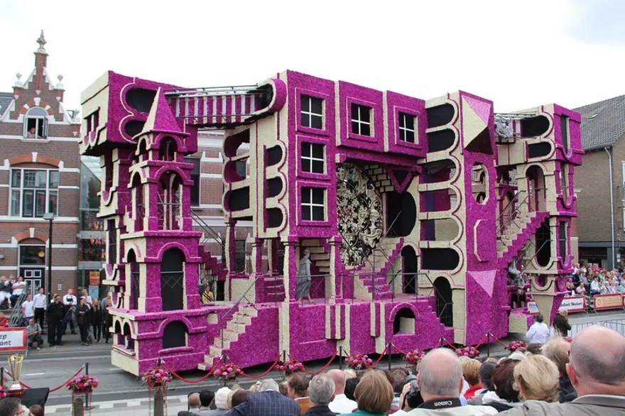 Caddeler 'çiçek' açtı 23