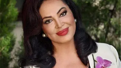 Türkan Şoray: Kadınlara kıymayın, çiçekler her mevsim açsın, kadınlar hep gülsün