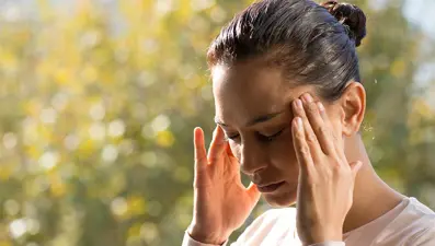 Migren nedir, tedavisi nasıldır? (Migren aşısı var mı?)