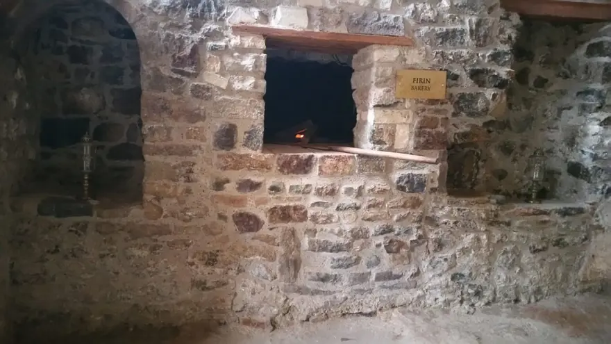 Sümela Manastırı’nda fresklere sızan suya önlem 13
