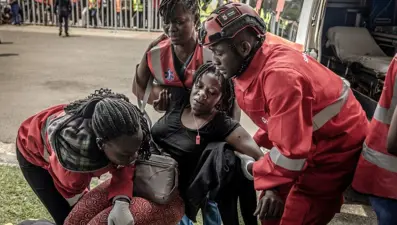 Kenya'da eski başbakanın cenazesinde izdiham