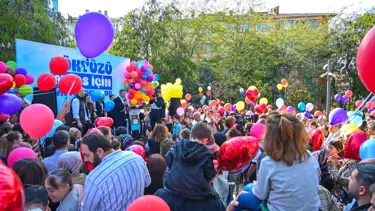 Lösemiyi 2'nci kez yenen Atlas için balonlar gökyüzüne bırakıldı