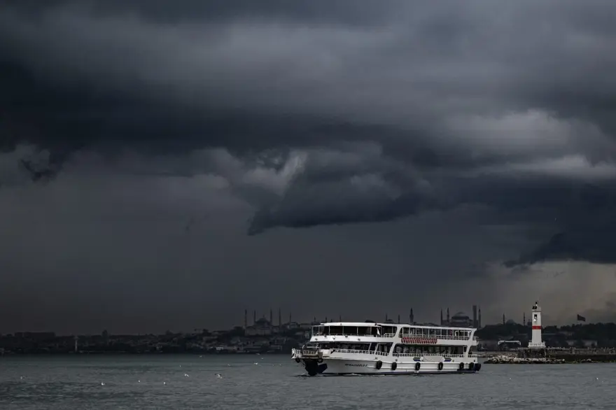 İSTANBUL’DA HAVA HIZLA SOĞUYACAK 3 İSTANBUL’DA HAVA HIZLA SOĞUYACAK 3