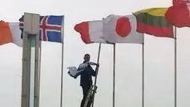 İrlandalı siyasetçi İsrail bayrağını indirdi