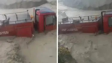 Ankara'da itfaiye aracı sele kapıldı