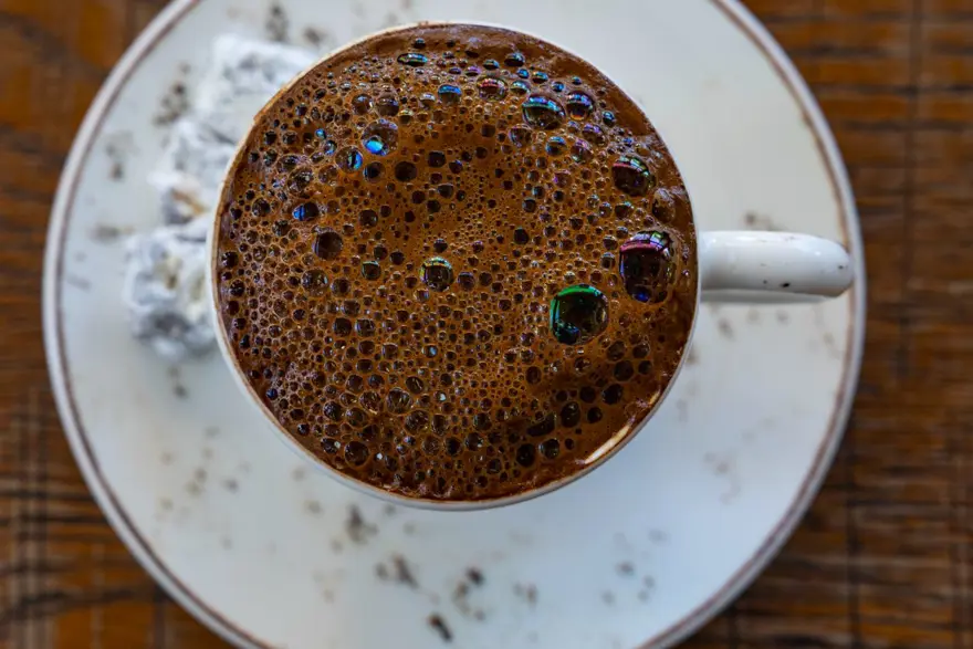Türk kahvesinin içine bir kaşık eklemek yetiyor! Bağışıklığı güçlendirip vücuda enerji yüklüyor 1