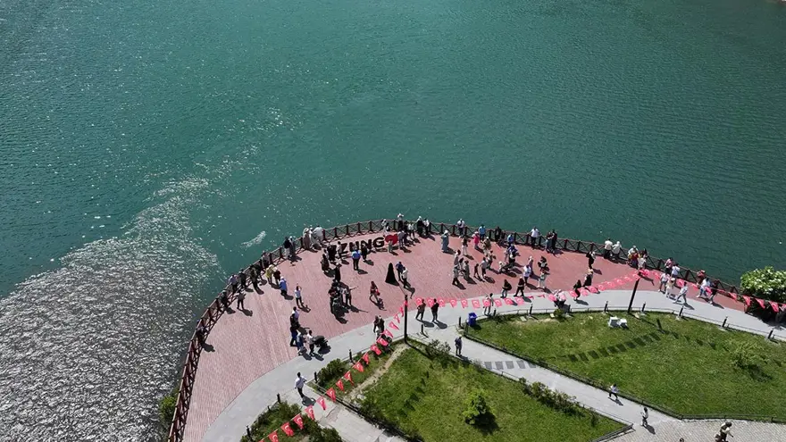 Arkadaşlarıyla birlikte Trabzon'da denize girmişti. İranlı işçi yaşamını yitirdi