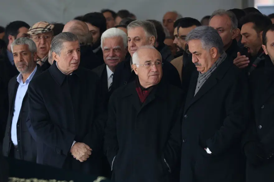 Yavuz Yılmaz son yolculuğuna uğurlandı 96 Yavuz Yılmaz son yolculuğuna uğurlandı 96