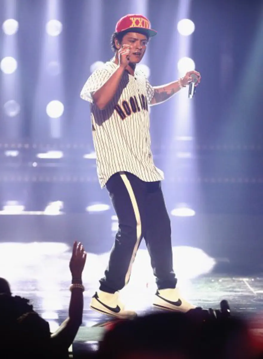 Bruno Mars 3 Bruno Mars 3