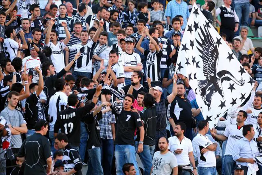 Beşiktaş: 4 - Fenerbahçe: 2 1 Beşiktaş: 4 - Fenerbahçe: 2 1