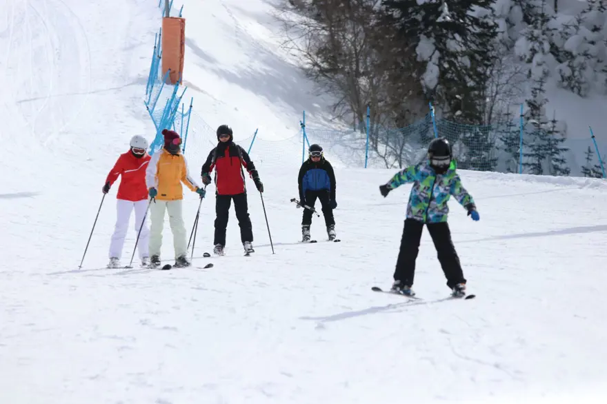 Ilgaz Dağı Kayak Merkezi hafta sonu birçok ilden ziyaretçiyiağırlıyor 1
