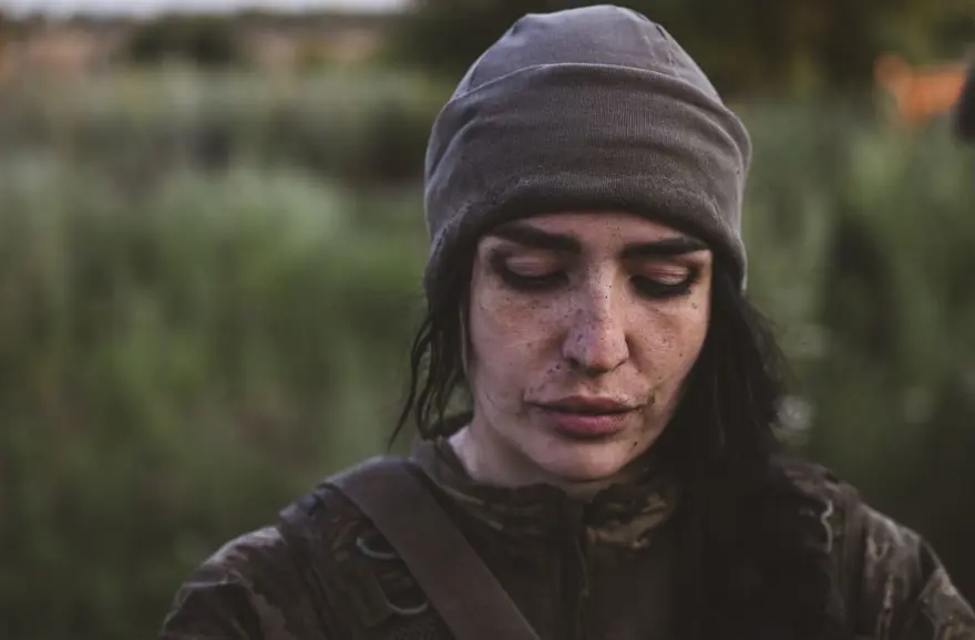 Ukraynalı kadınlar cephede görev almak için hazırlık yapıyor 16 Ukraynalı kadınlar cephede görev almak için hazırlık yapıyor 16