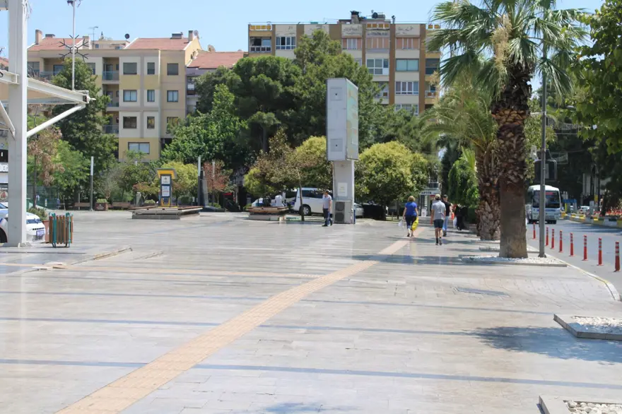 Termometreler 41 dereceyi gördü! Kavurucu sıcak zor anlar yaşattı 4