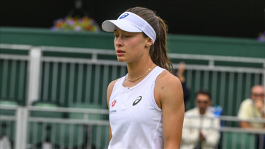 Zeynep Sönmez'den veda