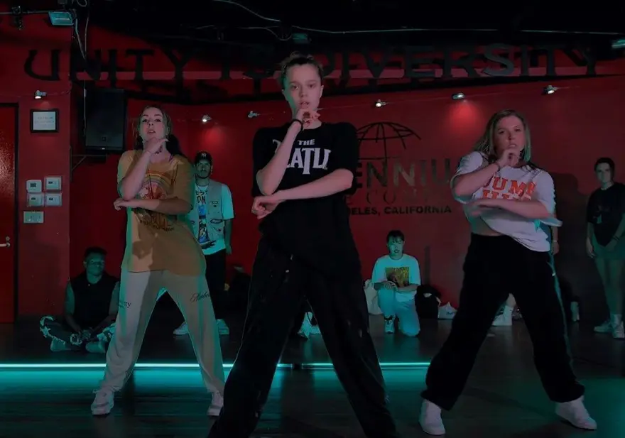 BABASININ SOYADINI RESMEN BIRAKTI 4 BABASININ SOYADINI RESMEN BIRAKTI 4