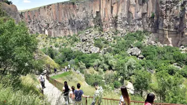 Dünyanın ikinci en büyük kanyon vadisine ziyaretçi akını