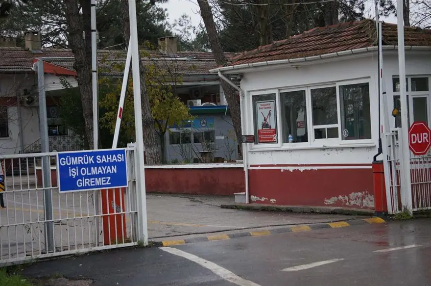 İşe kepçeyle gidiyorlar 9