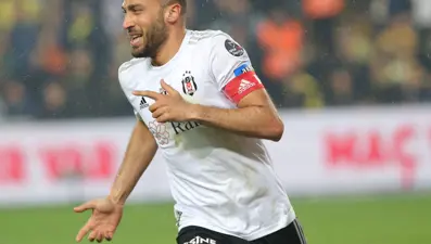 Fenerbahçe, Cenk Tosun'la anlaştı