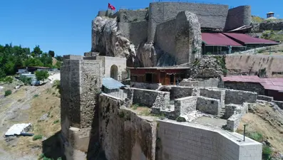 Harput Kalesi'ndeki bin yıllık sanayi sitesinde kazı çalışmaları yeniden başladı