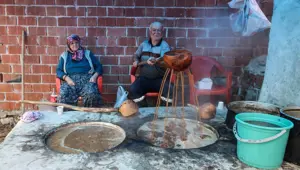 Manisa'da pekmez mesaisi başladı: Kazanlar gece gündüz kaynıyor